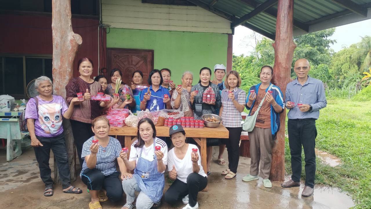 สพอ.เมืองมหาสารคาม ร่วมประชุมโครงการพัฒนาต่อยอดกลุ่มอาชีพ กลุ่มผลิตปลาร้าบอง บ้านดอนหว่าน หมู่ที่ 7 ตำบลดอนหว่าน อำเภอเมืองมหาสารคาม จังหวัดมหาสารคาม